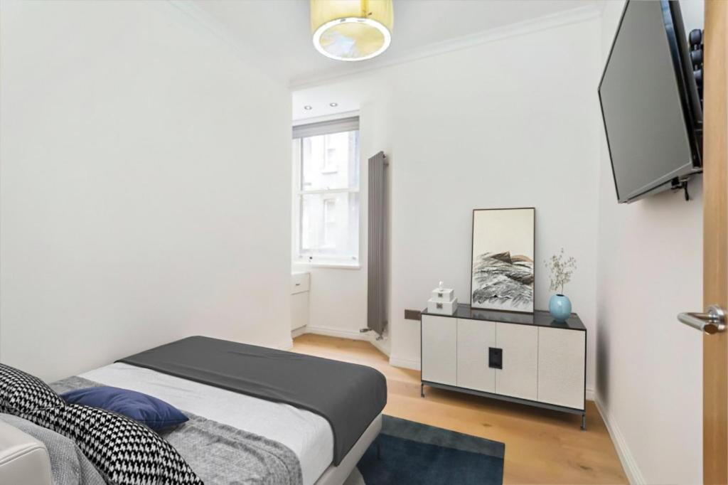 Modern Chelsea Flat, 3Bd 2Bath, With Parking Apartment Лондон Екстериор снимка